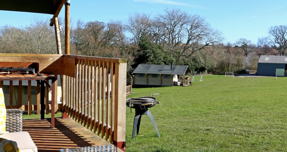 safari tents hay on wye